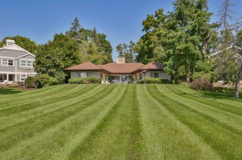 1310 Main St, Lake Geneva, WI 53147-1715