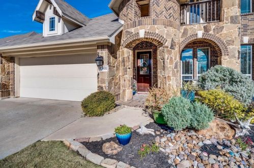 1301 Lucetta Ct, Midlothian TX  76065-7805 exterior