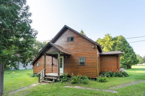 4 Pantsar Rd, Esko, MN 55733-9705