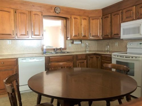 14 Brierway Dr, Worcester, MA 01604-3502