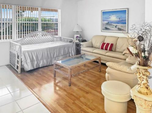 92 Coventry D, West Palm Beach, FL 33417-6760