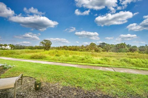 2534 Creekside Dr, Fort Pierce FL  34981-5100 exterior