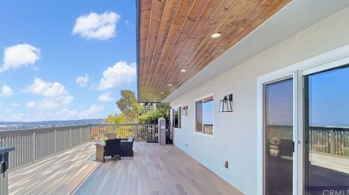 4015 Paseo De Las Tortugas, Torrance CA  90505-6323 exterior