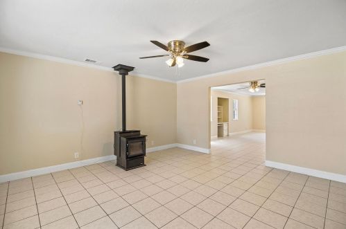 226 Oregon St, Ripon CA  95366-2145 exterior