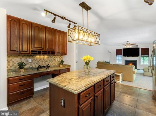 60 Kinsley Ln, Fredericksburg VA  22406-4089 exterior