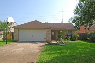 2827 Lakefield Way, Sugar Land TX  77479-2021 exterior