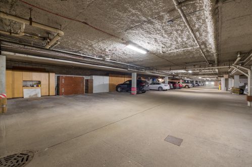 530 Silverbrook Dr, West Bend WI  53090-2411 exterior