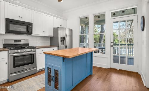 88 Bostick Cir, Beaufort SC  29902-5731 exterior