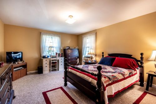 239 Pleasant St, Xenia OH  45385-2317 exterior