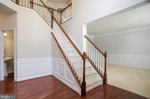 2913 Avebury Stone Cir, Downingtown, PA 19335-6025