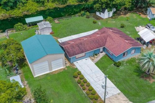 27851 Lisa Dr, Tavares, FL 32778-9706