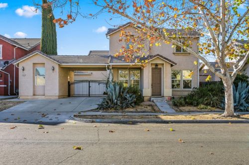 447 Henley Pkwy, Grayson CA  95363-8828 exterior