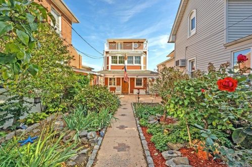 478 King Ave, Bronx, NY 10464-1227