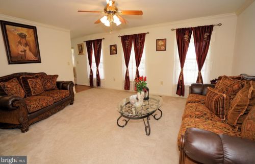 1941 Canyon Creek Rd, Gilbertsville PA  19525-7002 exterior