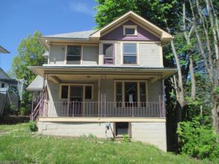 621 10th St, Cambridge, OH 43725-1523