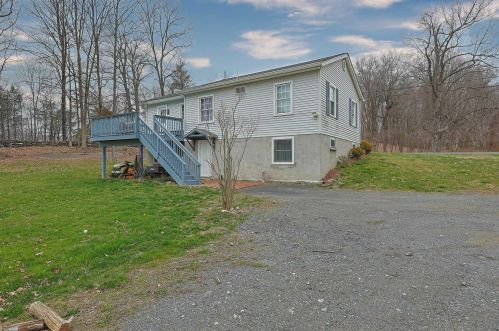 5 Haggerty Hill Rd, Rhinebeck NY  12572-2616 exterior