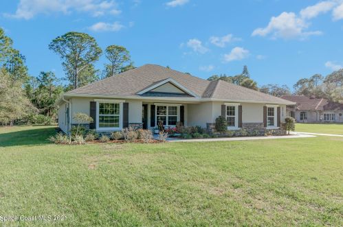 2715 Pintail Ct, Mims, FL 32754-5400