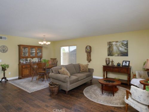 806 El Dorado Ct, Lake Elsinore, CA 92530-1883