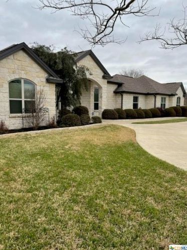 4950 Lago Vista Dr, Morgans Point, TX 76513-7294