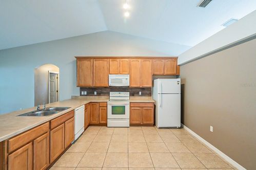 1835 2nd Ave, Deland, FL 32724-1634