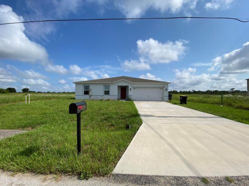 2335 Rock Dr, Kissimmee, FL 34759-6016