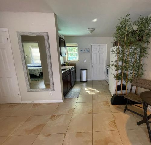 350 5th Ave, Delray Beach FL  33483-5209 exterior