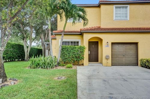 1801 102nd Ter, Hollywood, FL 33025-1785
