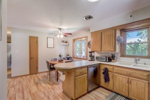 4630 Norwich Ave, Milwaukee WI 53220-2715 exterior