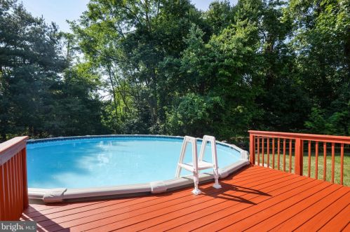 239 Hawkes Ct, Hockessin DE  19707-1351 exterior
