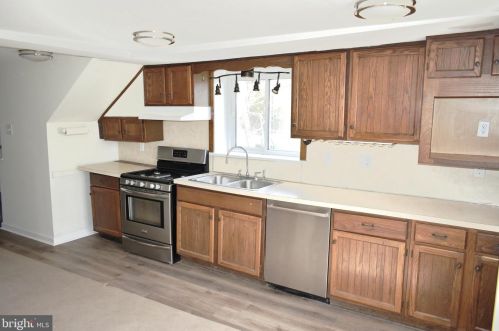 3010 Lutheran Rd, Gilbertsville, PA 19525-9625