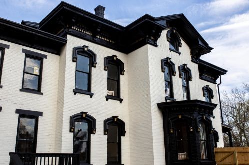 147 High St, London OH  43140-1315 exterior