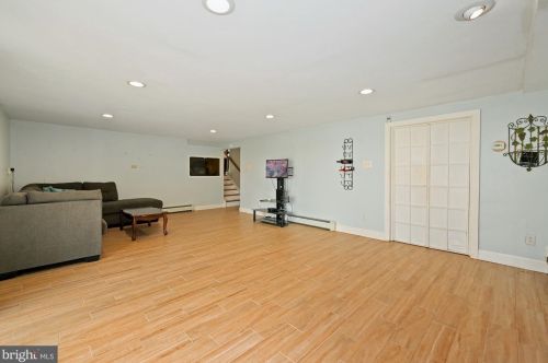 100 Spring Ter, Browns Mills NJ  08015-6502 exterior