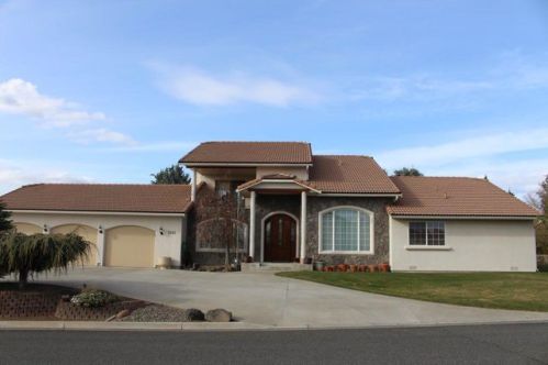 9301 Chestnut Ave, Yakima, WA 98908-8000