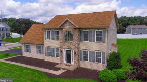 6158 Jennifer Ln, Spring Grove, PA 17362-8453