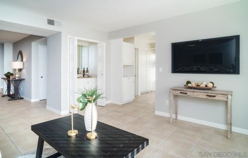 6470 Edmonton Ave, San Diego CA 92122-2519 exterior