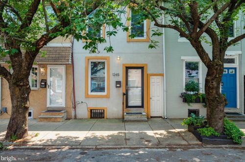 1245 Hancock St, Philadelphia, PA 19147-5402