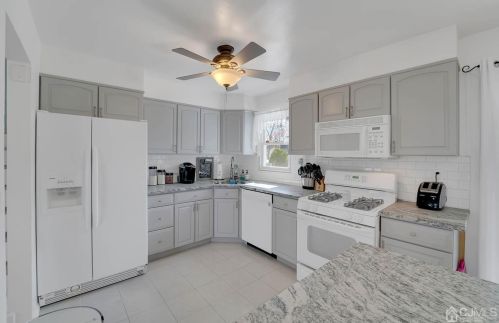 105 Madison Ave, Old Bridge NJ  08857-1339 exterior