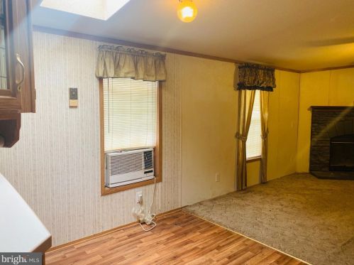 655 Lilac Dr, Smithville PA  17560-9686 exterior