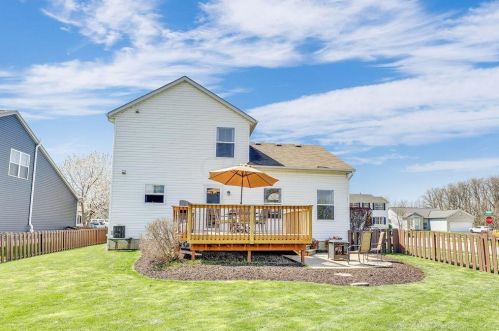 1565 Roscommon Dr, Pataskala OH  43062-7018 exterior