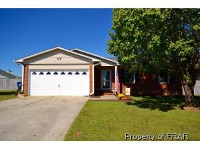 301 Sparrow Dr, Fayetteville, NC 28306-8227
