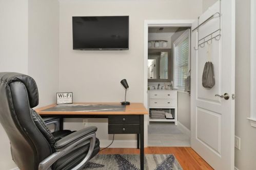 11 Jenny Ln, South Kingstown RI  02882-5434 exterior