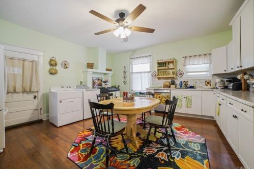 12 Parry Ave, Highland Falls, NY 10928-2018