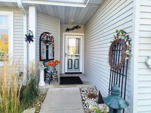 324 Southlake Cir, Fond Du Lac, WI 54935-8052