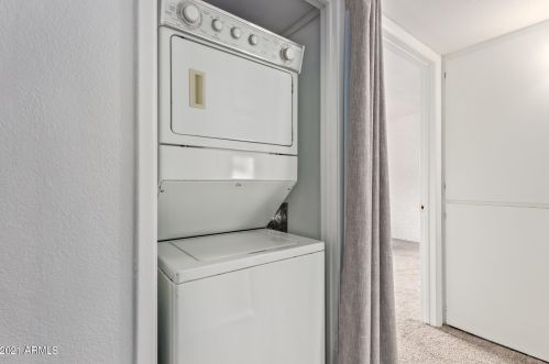 8265 Thomas Rd, Scottsdale AZ  85251-5873 exterior