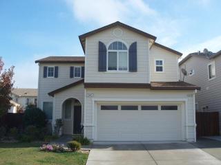 5116 Day Dr, Fairfield, CA 94533-8903