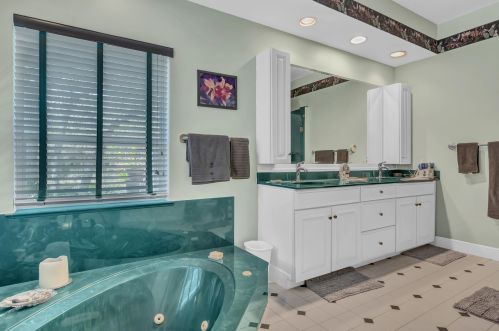 7855 66 Ave, Vero Beach FL  32968-9738 exterior