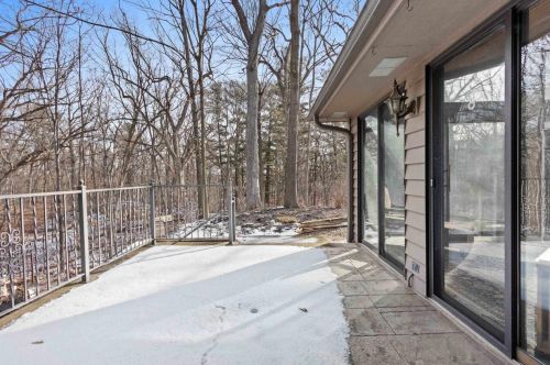 225 Traders Point Ln, Green Bay WI  54302-5236 exterior