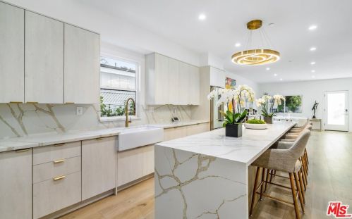 4552 Ethel Ave, North Hollywood CA  91605-4703 exterior