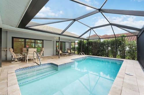 1194 Kings Way, Naples, FL 34104-4990