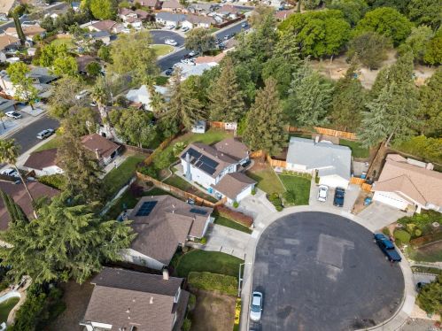 154 Oakmeade Ct, Vacaville CA exterior